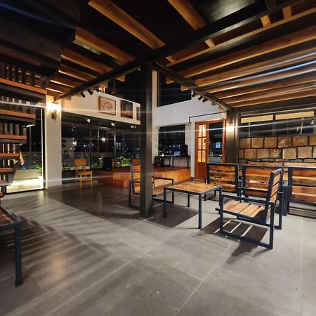 Cafe Sola Bnb Shillong Extérieur photo